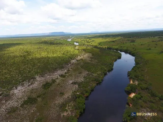 Fazenda com 27020000m², à venda, no bairro Rural em Mateiros