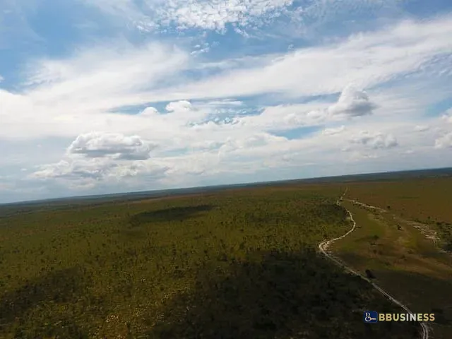 Fazenda com 27020000m², à venda, no bairro Rural em Mateiros