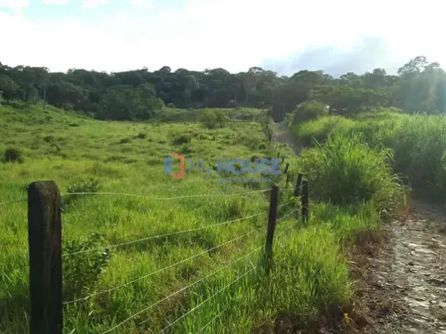 Fazenda com 710000m² 8 quartos e 5 banheiros, à venda, no bairro Zona rural em Barro Preto