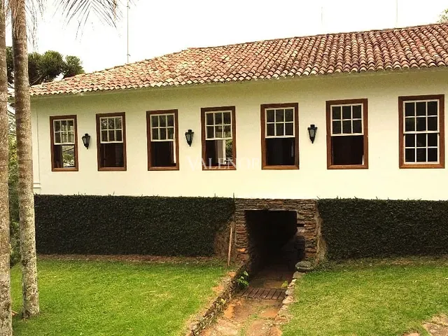 Fazenda com 2350000m² 8 quartos e 8 banheiros, à venda, no bairro Paula Lima em Juiz de Fora