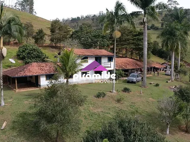 Fazenda com 2027990m² 4 quartos e 4 banheiros, à venda, no bairro Paraibuna em Paraibuna