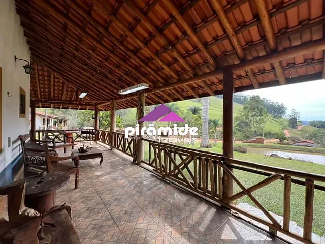 Fazenda com 2027990m² 4 quartos e 4 banheiros, à venda, no bairro Paraibuna em Paraibuna