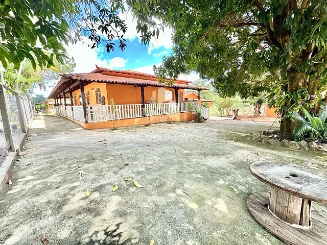 Fazenda com 45000000m² 6 quartos e 6 banheiros, à venda, no bairro Centro em Baldim