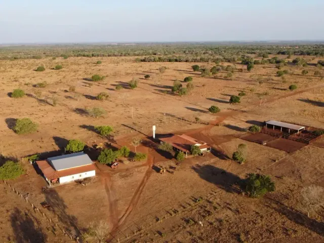 Fazenda com 10m² 5 quartos e 5 banheiros, à venda, no bairro Área rural em Araguaçu