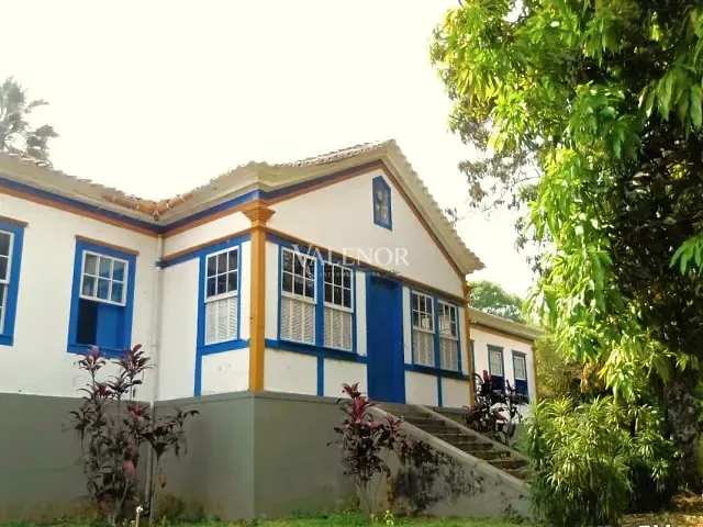 Fazenda com 5000000m² 30 quartos e 15 banheiros, à venda, no bairro Novo Horizonte em Juiz de Fora