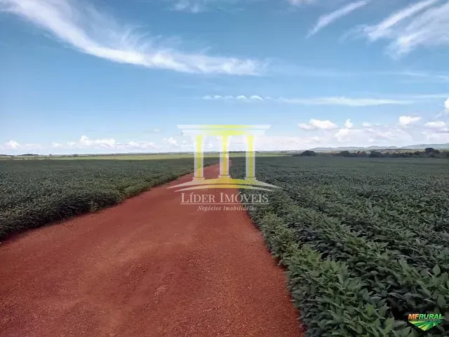 Fazenda com 28000000m², à venda, no bairro Zona Rural em Nova Ubiratã