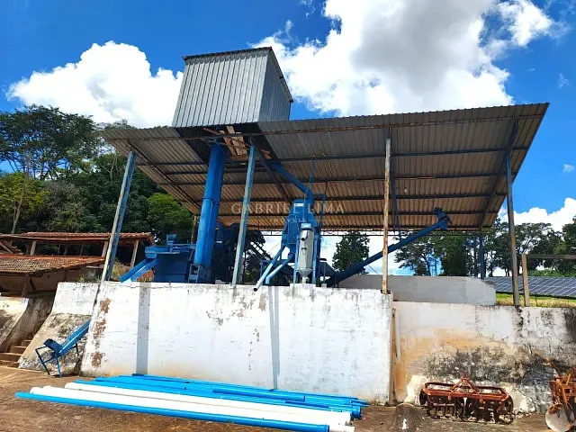 Fazenda com 169900000m² 5 quartos e 5 banheiros, à venda, no bairro Centro em São José do Rio Pardo