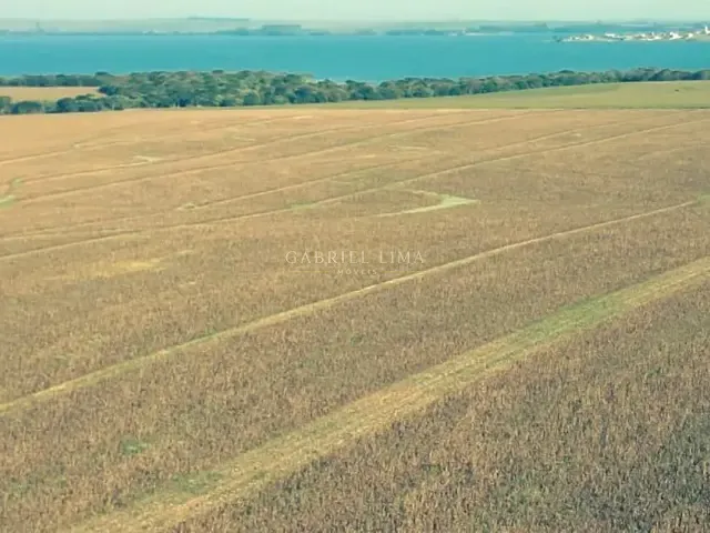 Fazenda com 6920000m² 6 quartos e 5 banheiros, à venda, no bairro Centro em Sertaneja