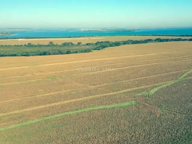 Fazenda com 6920000m² 6 quartos e 5 banheiros, à venda, no bairro Centro em Sertaneja