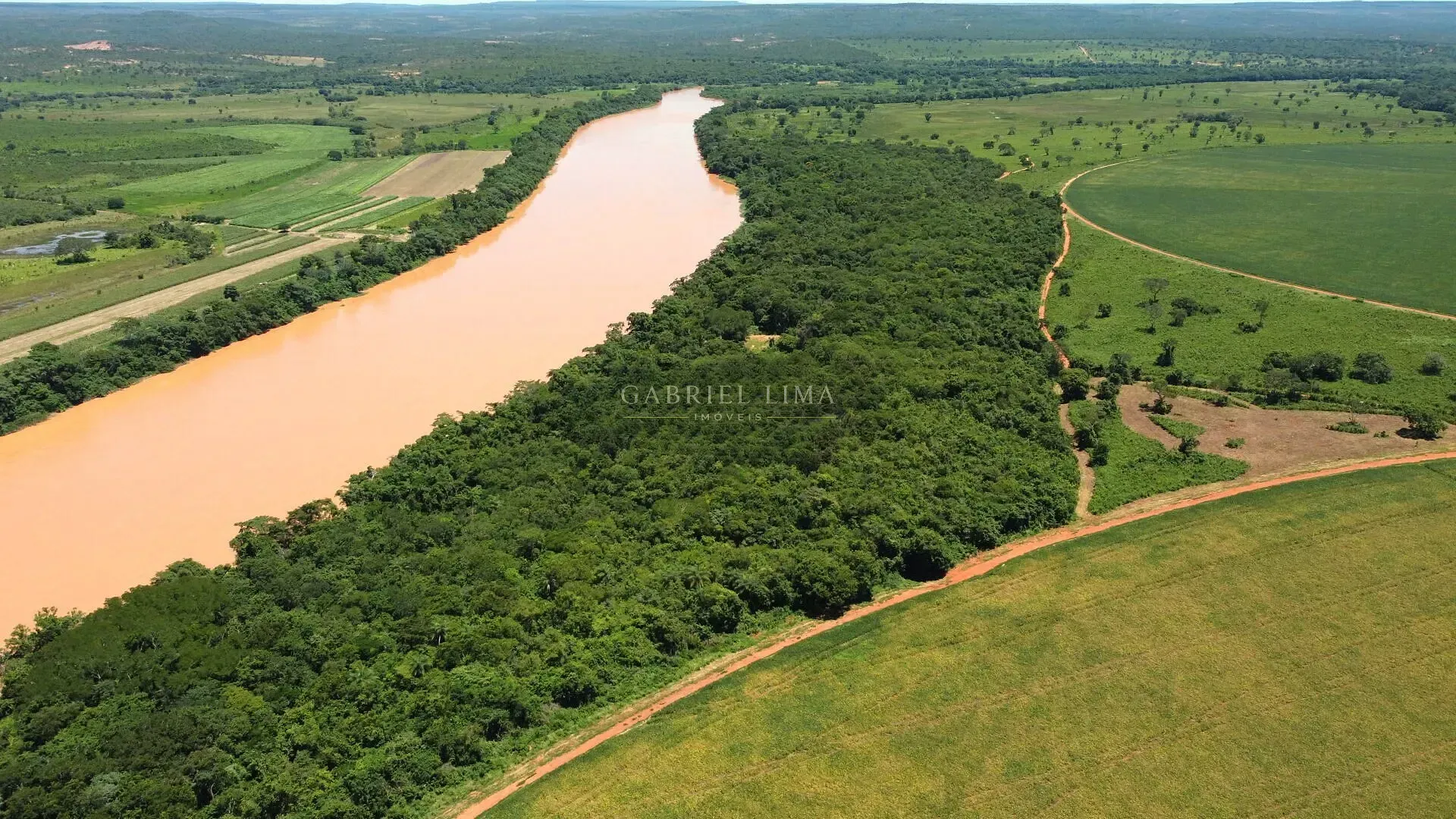 Fazenda, 8402 hectares - Foto 1
