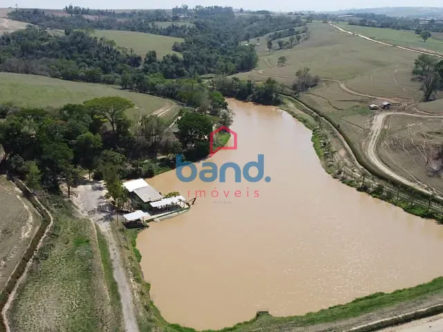 Fazenda com 968000m² 8 quartos e 4 banheiros, à venda, no bairro Registro em Porto Feliz