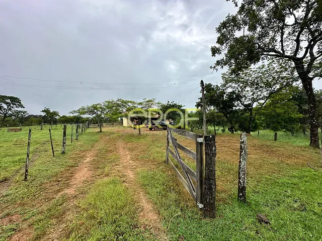 Fazenda à venda, no bairro ZONA RURAL em Formosa