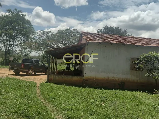 Fazenda com 25m² 4 quartos e 1 banheiro, à venda, no bairro 04 em Buritis