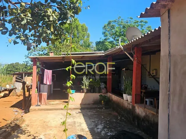 Fazenda com 210m² 3 quartos e 2 banheiros, à venda, no bairro Área Rural de Formosa em Formosa