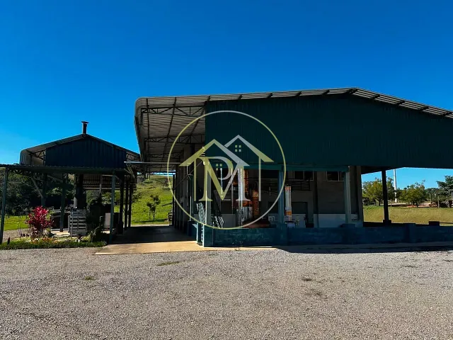 Fazenda com 2040000m² 4 quartos e 4 banheiros, à venda, no bairro Área rural em São João da Boa Vista