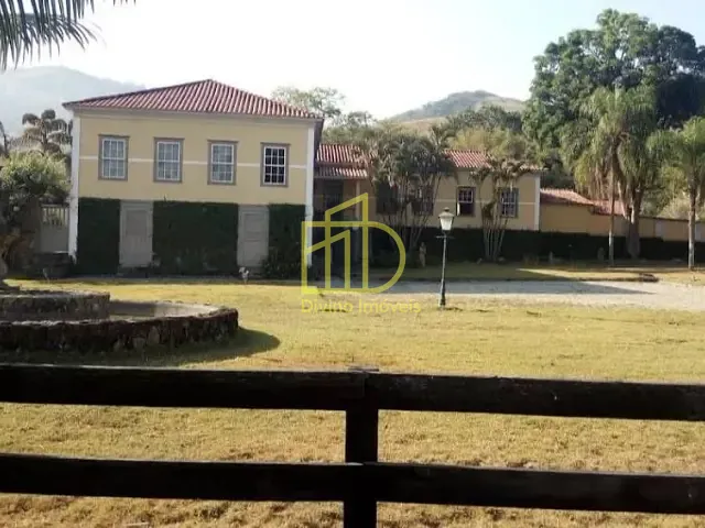 Fazenda com 380m², à venda, no bairro Centro em Cachoeira Paulista