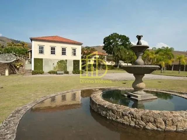 Fazenda com 380m², à venda, no bairro Centro em Cachoeira Paulista
