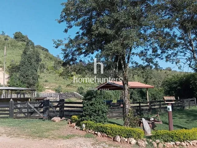 Fazenda com 750200m², à venda, no bairro Santo Aleixo em Serra Negra