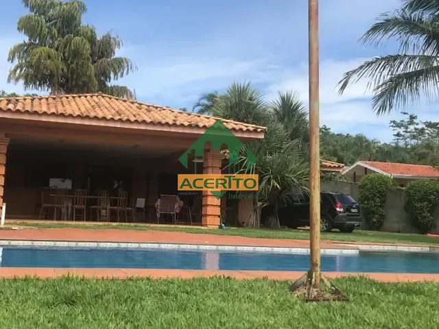 Fazenda com 1000m² 5 quartos e 6 banheiros, à venda, no bairro Chácaras Arco-Íris em Araçatuba