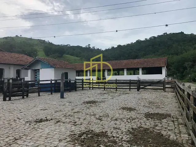 Fazenda com 25821400m² 5 quartos e 4 banheiros, à venda, no bairro Zona Rural em São José dos Campos