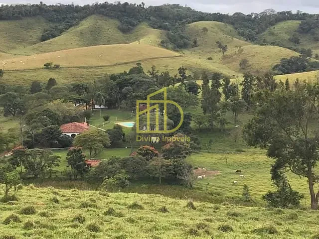 Fazenda com 25821400m² 5 quartos e 4 banheiros, à venda, no bairro Zona Rural em São José dos Campos