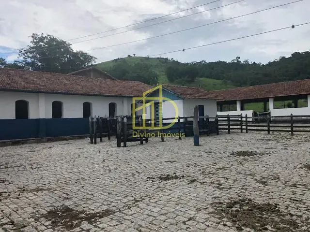 Fazenda com 25821400m² 5 quartos e 4 banheiros, à venda, no bairro Zona Rural em São José dos Campos