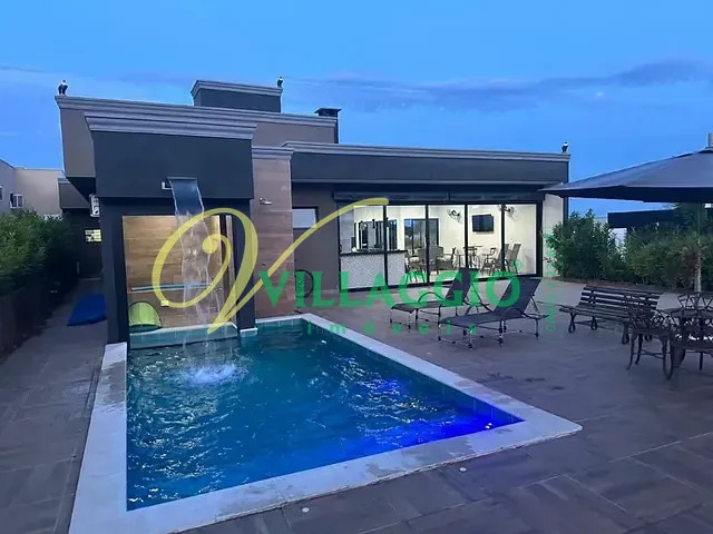 Fazenda com 450m² 4 quartos e 5 banheiros, à venda, no bairro Zona Rural em Mendonça