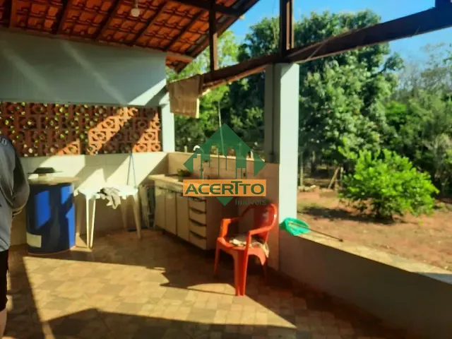 Fazenda com 1050m² 2 quartos e 2 banheiros, à venda, no bairro Vila Mendonça em Araçatuba