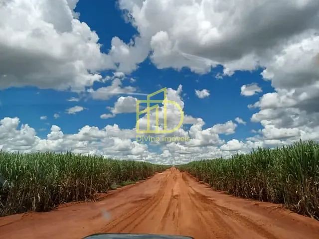 Fazenda com 6630800m², à venda, no bairro Ailto Iracema em Pacaembu