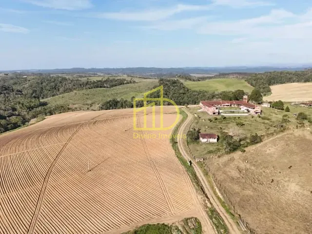 Fazenda com 1210000m², à venda, no bairro Centro em São Miguel Arcanjo