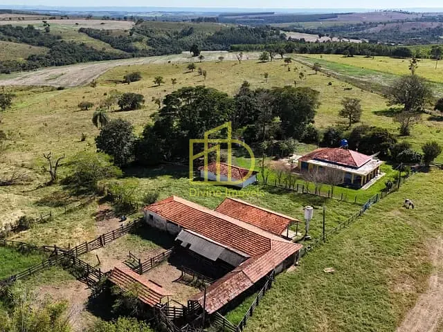 Fazenda com 3218600m² 1 quarto e 1 banheiro, à venda, no bairro Área Rural de Angatuba em Angatuba