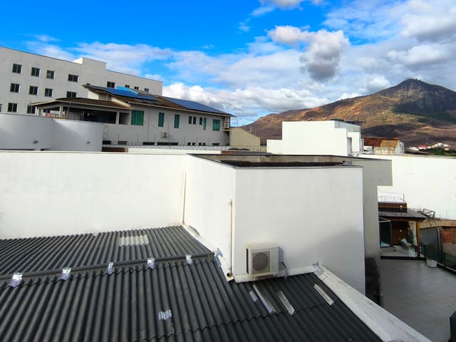 Flat com 48m² 1 quarto e 1 banheiro, à venda, no bairro Vila Bretas em Governador Valadares