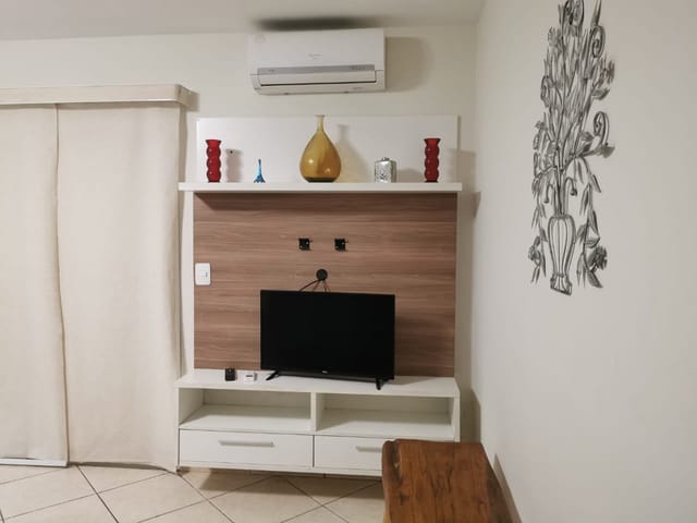 Flat 1 quarto e 2 banheiros, à venda, no bairro Barra da Lagoa em Ubatuba