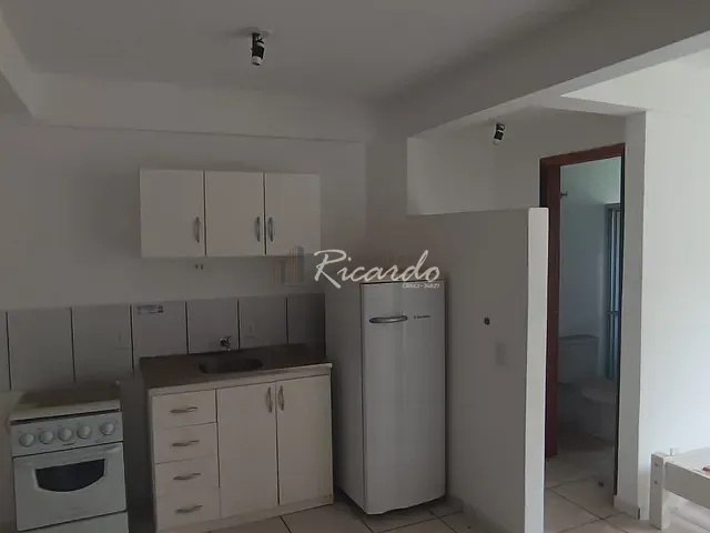 Flat com 34m² 1 quarto e 1 banheiro, à venda, no bairro Uvaranas em Ponta Grossa