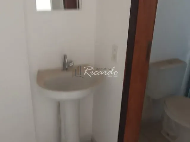 Flat com 34m² 1 quarto e 1 banheiro, à venda, no bairro Uvaranas em Ponta Grossa