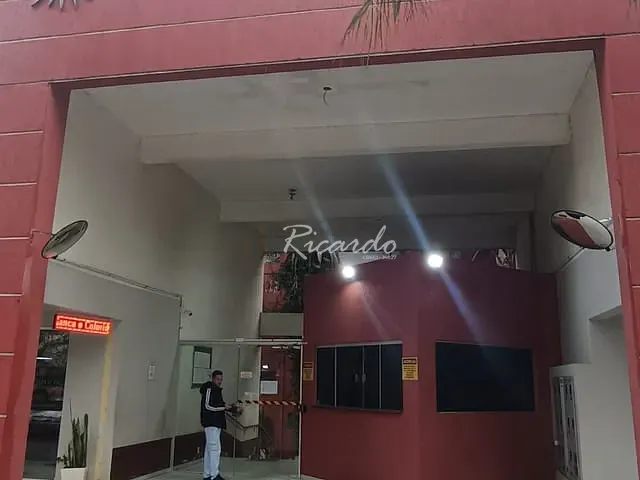 Flat com 34m² 1 quarto e 1 banheiro, à venda, no bairro Uvaranas em Ponta Grossa