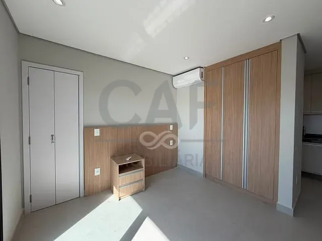 Flat 1 quarto e 1 banheiro, à venda ou para alugar, no bairro Centro em Holambra