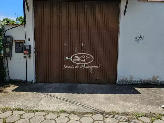 Casa com 40m² 1 quarto e 1 banheiro, à venda, no bairro Jardim das Rosas (Penedo) em Itatiaia