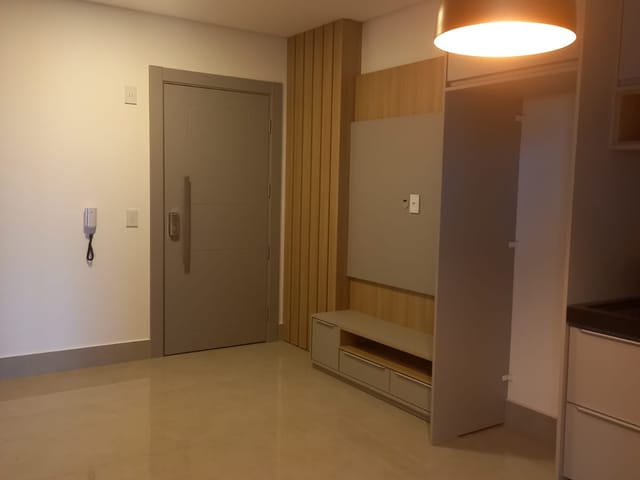 Flat com 46m² 1 quarto e 1 banheiro, à venda, no bairro Jardim dos Estados em Campo Grande
