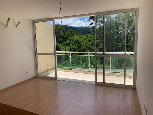 Flat 1 quarto e 1 banheiro, à venda, no bairro Itaipava em Petrópolis