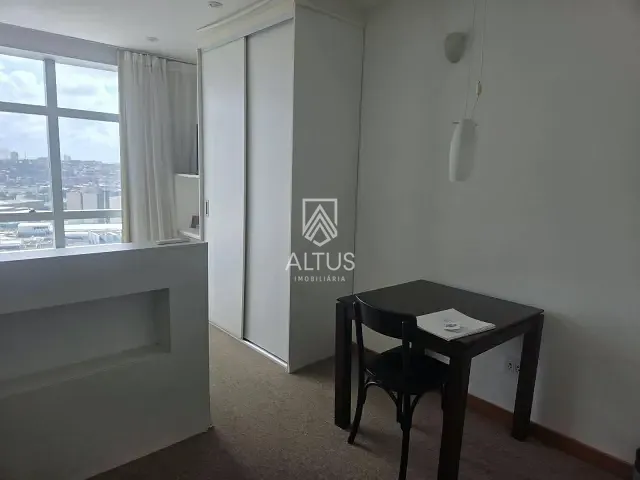 Flat 1 quarto e 1 banheiro, à venda, no bairro Caminho das Árvores em Salvador