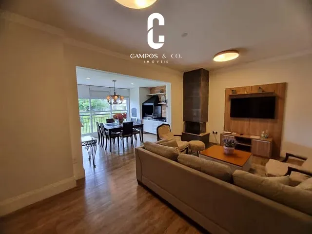Apartamento com 285m² 3 quartos e 2 banheiros, à venda, no bairro Vila Capivari em Campos Do Jordão