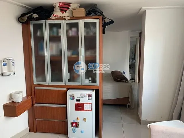 Flat com 50m² 1 quarto e 1 banheiro, à venda, no bairro Centro em Londrina