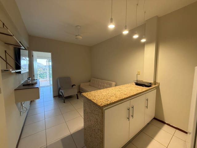Flat 1 quarto e 1 banheiro, para alugar, no bairro Itaipu em Niterói