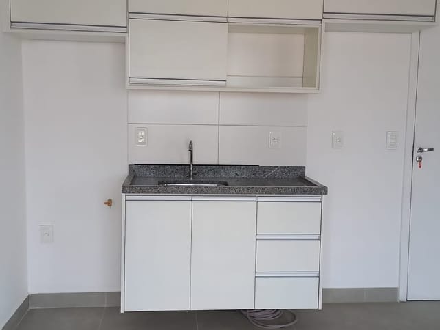 Flat 1 quarto e 1 banheiro, à venda ou para alugar, no bairro Parada Inglesa em São Paulo