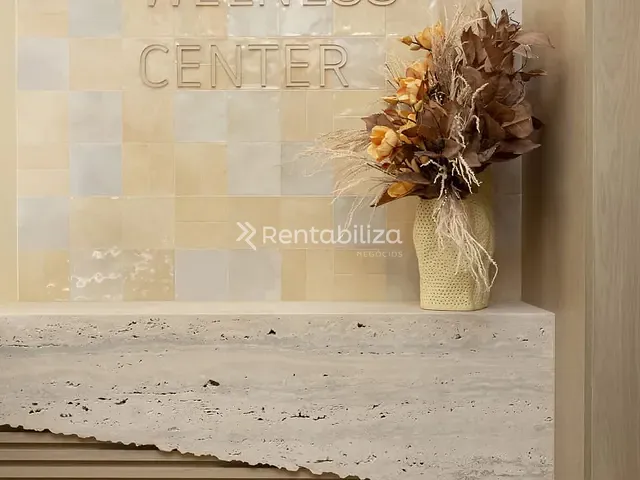 Flat 1 quarto e 1 banheiro, à venda, no bairro Meia Praia em Itapema
