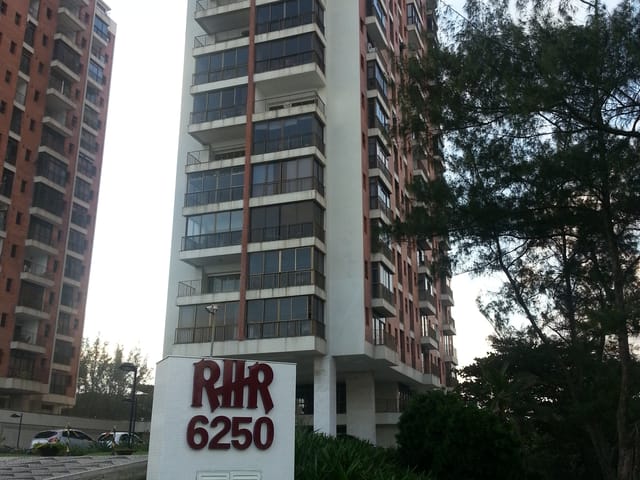 Flat 2 quartos e 2 banheiros, à venda, no bairro Barra da Tijuca em Rio de Janeiro