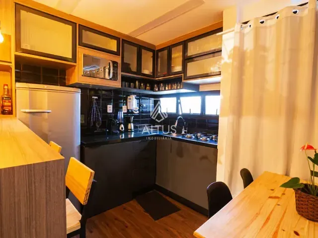 Flat 2 quartos e 2 banheiros, à venda, no bairro Ondina em Salvador
