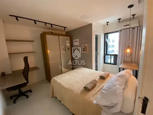 Flat 2 quartos e 2 banheiros, à venda, no bairro Ondina em Salvador
