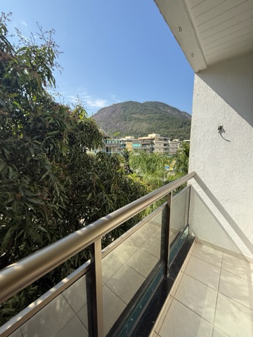 Flat 1 quarto e 1 banheiro, à venda, no bairro Itaipu em Niterói